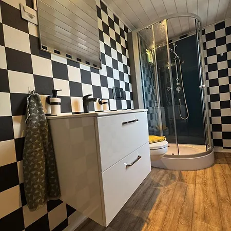 Spiez - View - For 7 Guests דירה